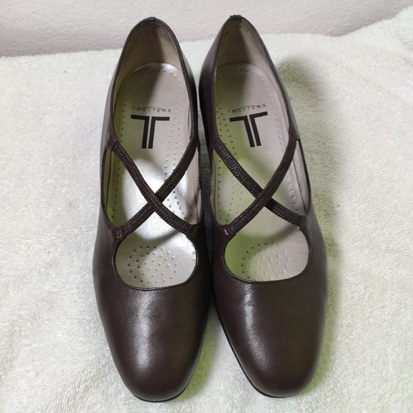 Trotters Women's Jamie Cross Strap Pumps  Size 7.5 - Picture 3 of 8